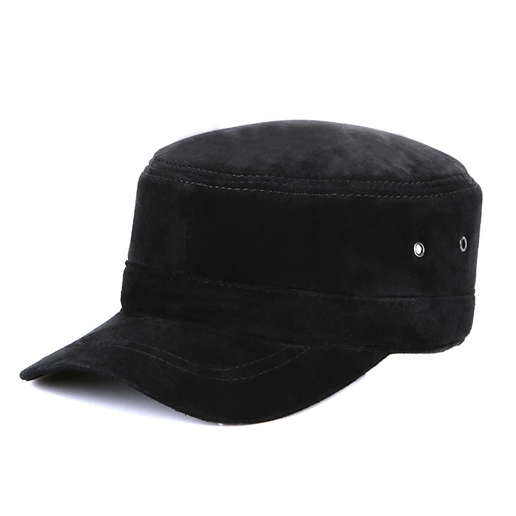 Chapéu Flat Top de Pele de Carneiro Genuína Elegância e conforto superiores para homens e mulheres. Perfeito para o inverno, quente e estiloso. — foto 4