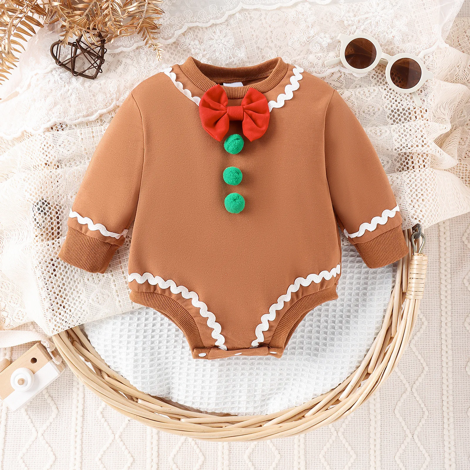 Macacão Romper triangular siamês para meninas, moda e estilo. Perfeito para um visual moderno e confortável em diversas ocasiões. — foto 5