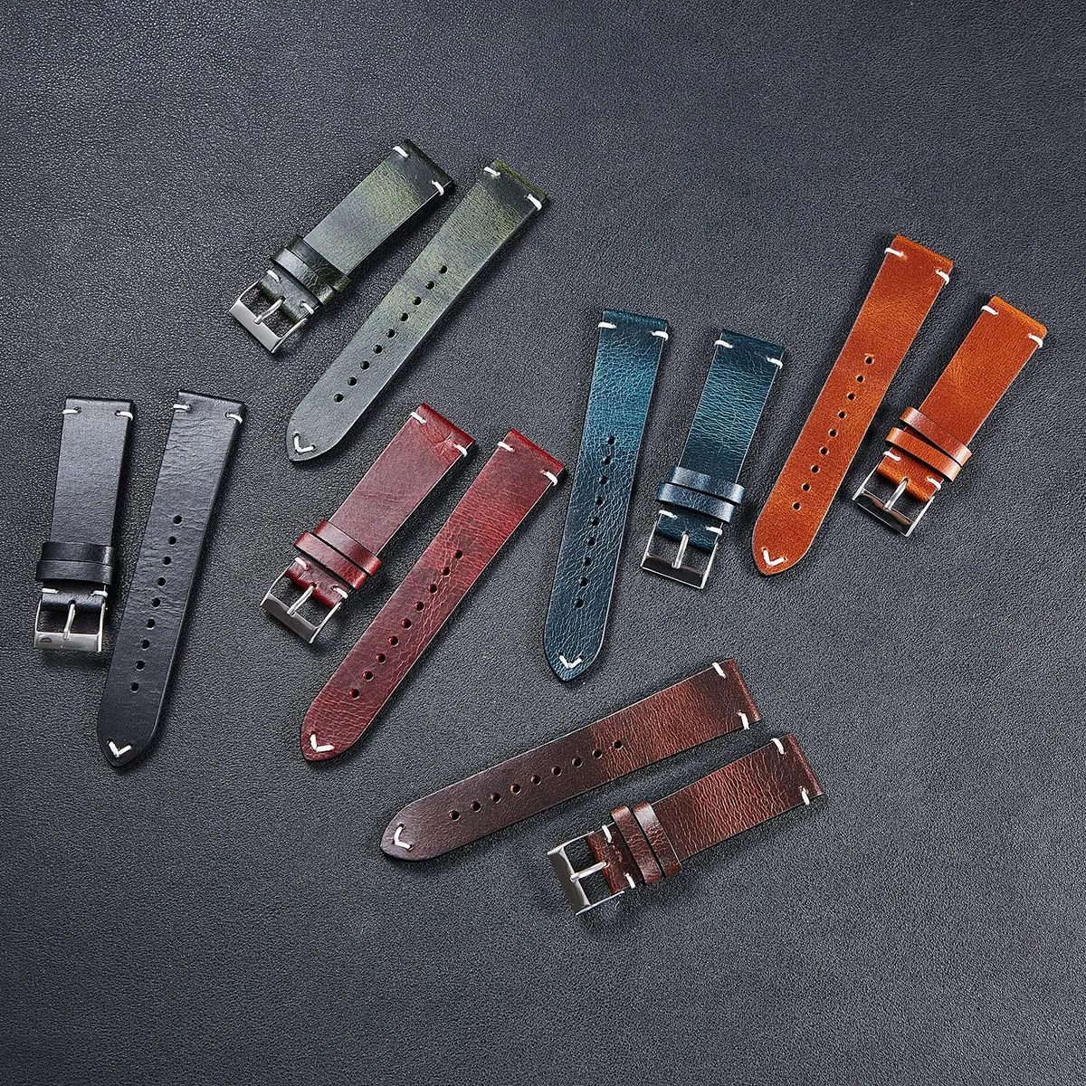 Color-Changing Leather Strap Vintage Oil Wax. Elevate your watch with evolving style and enduring quality. A timeless ac — photo 18