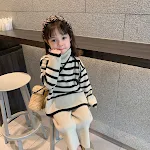 Conjunto infantil outono estilo coreano novo, suéter e calças largas. Roupa de estrada ideal para crianças, confortável e moderna. — foto 24