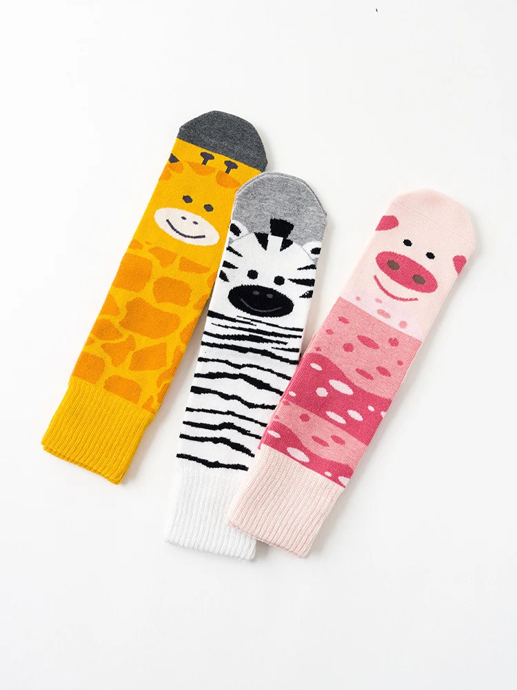 Title 6, Womens socks in autumn and winter
