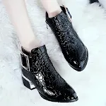 Patent leather block heel Martin boots for a stylish and comfortable look. Perfect for everyday wear and adding a touch — photo 3
