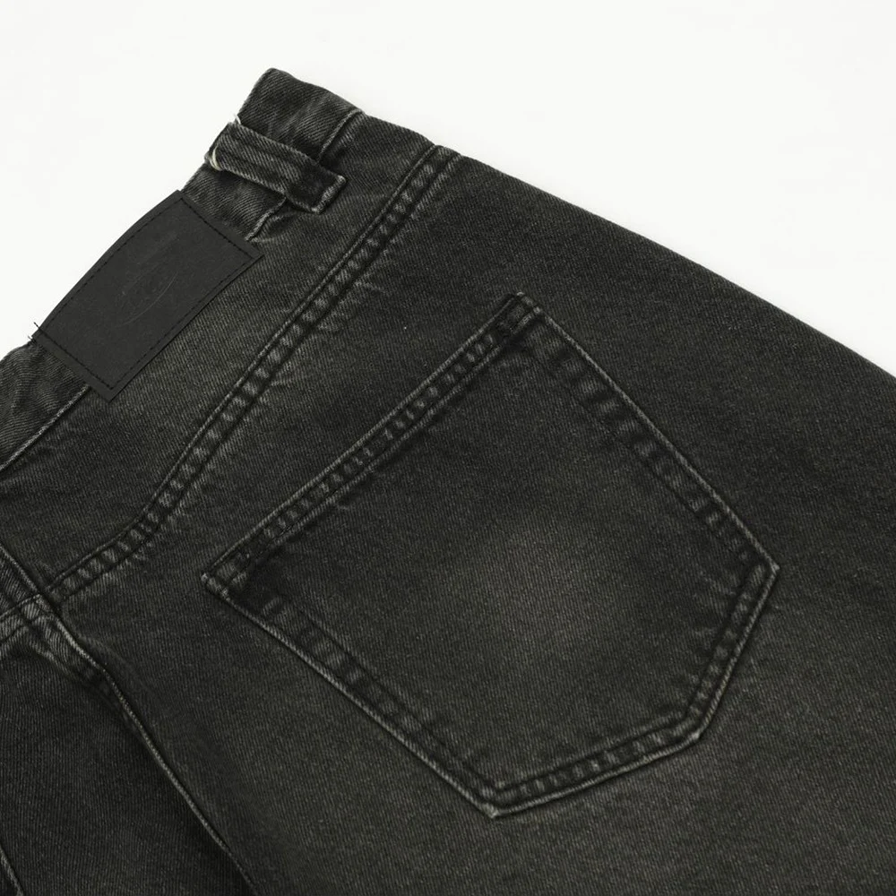 Pantalon Punk en Jean Délavé pour Homme. Denim de qualité, style rebelle et coupe confortable pour un look urbain et tendance. — photo 16