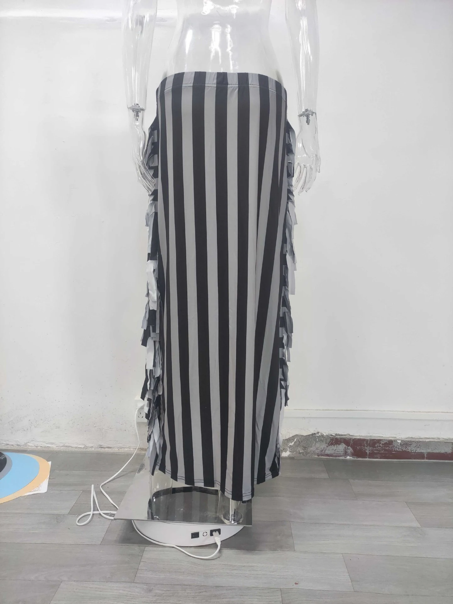 Schattige rok met kwastjes van geborstelde stof voor dames op Amazon, cross-border stijl, onafhankelijk, leuk en veelzijdig. — foto 40