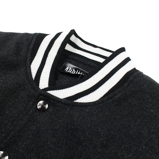 Title 4, Autumn and Winter Tide Brand Embroidery Contras...