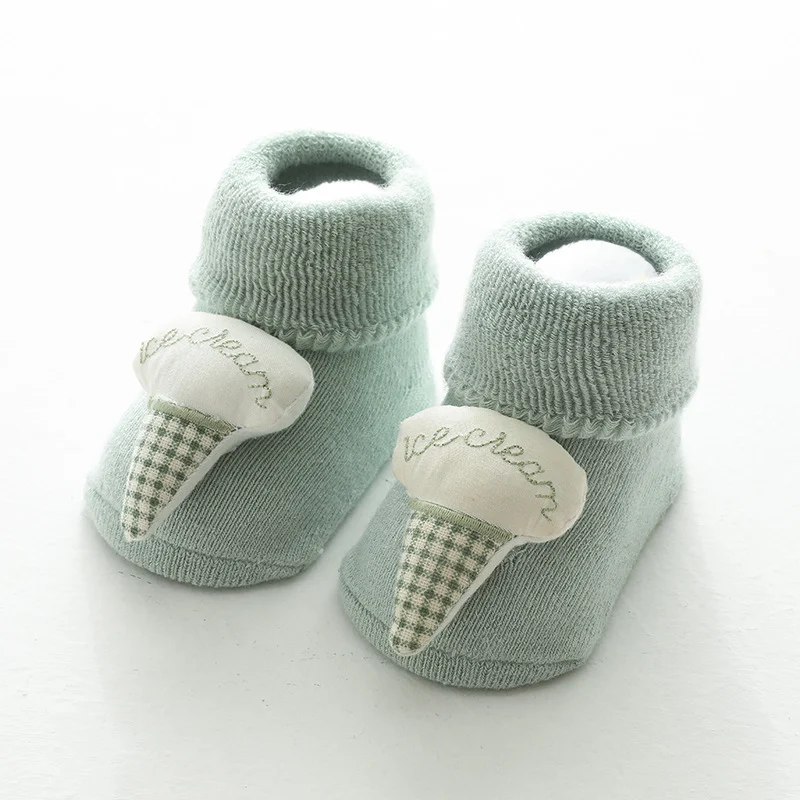 Verdickte Cartoon-Klebesocken für Babys, rutschfest, warm, ideal zum Krabbeln und für die ersten Schritte auf dem Boden. — foto 4