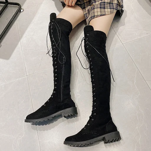 Title 5, Botas altas de camurça com cadarço, perfeitas p...