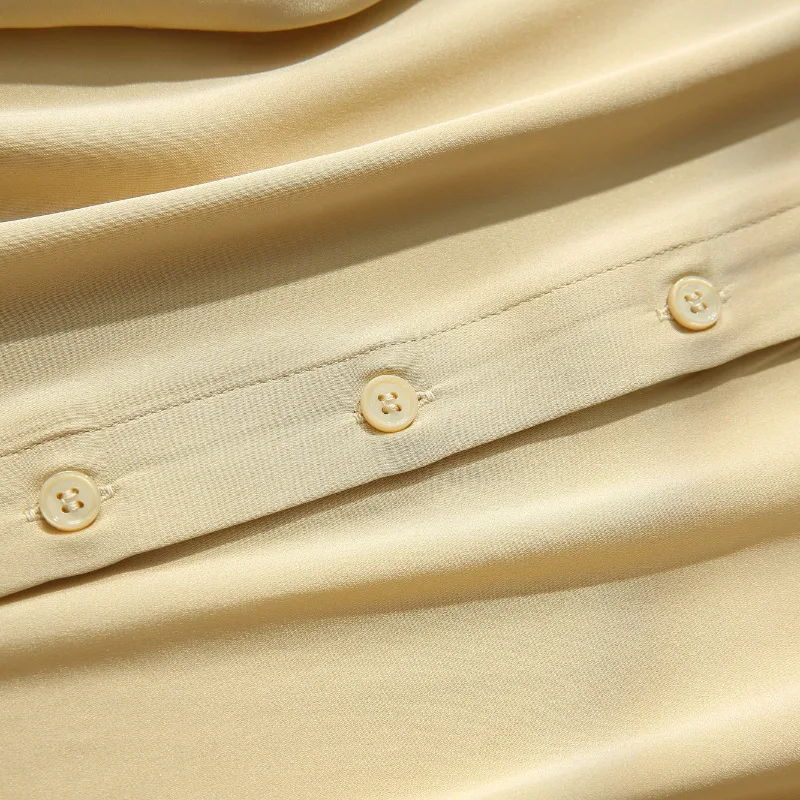Title 6, Turnover Style Commuter Silk Single Breasted Lo...