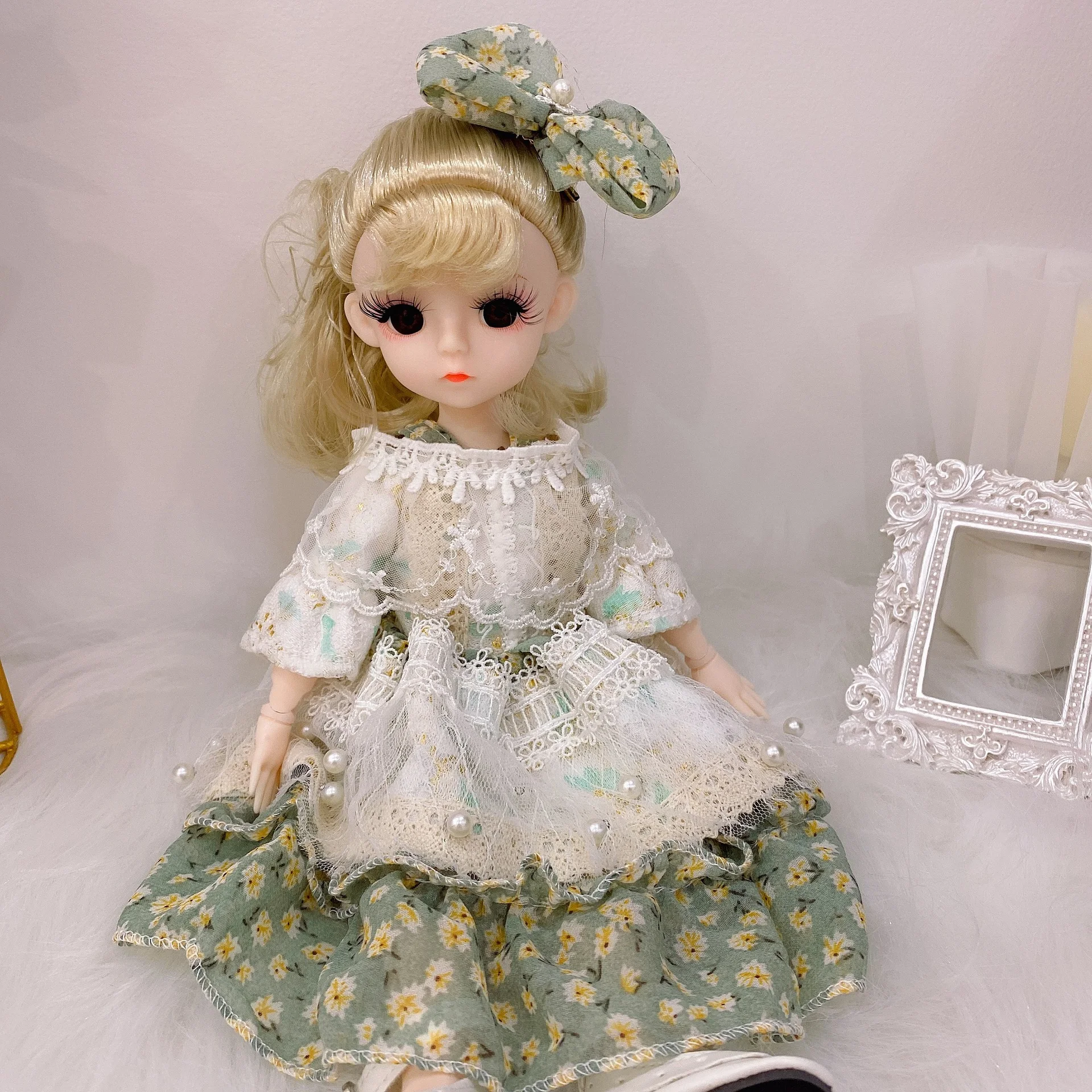 Boneca de brinquedo Lolita Young Princess, um presente perfeito. Linda boneca para meninas. Colecionável e adorável. Estimula a imaginação das crianças. — foto 13