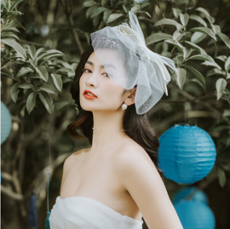 Adorno Nupcial Hecho a Mano con Cuentas y Hilo de Seda, Accesorio para el Cabello de Novia, Elegancia y Estilo para tu Boda — foto 1