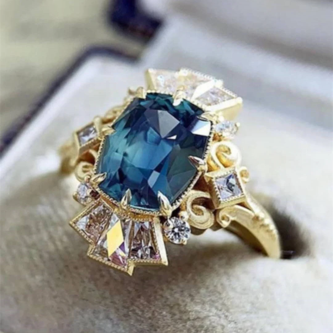 Anel Coroa Estilo Europeu Azul Marinho com Padrão de Zircônio. Sofisticação e Elegância para um Look Impecável e Exclusivo. — foto 3