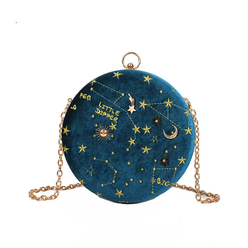 Bolsa redonda de veludo cotelê com corrente feminina, bolsa mensageiro com clip. Leve seus pertences com elegância e praticidade. — foto 2