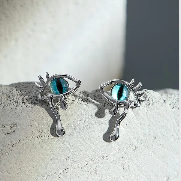 Colar feminino com pingente de alta qualidade, estilo selvagem e temperamental. Ideal para mulheres que buscam sofisticação e realçar sua beleza. — foto 6