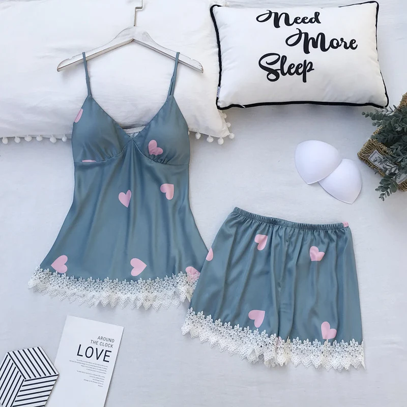 Title 1, Terno sexy com shorts suspensores