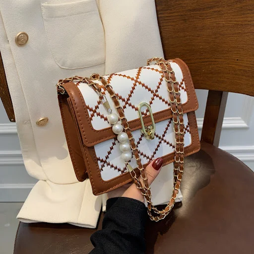 Title 4, Womens Single Shoulder Rhombus Chain Crossbody...