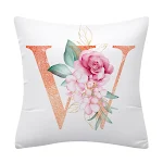 Fronha de travesseiro com letra floral rosa, perfeita para decoração personalizada e um toque floral charmoso no quarto. — foto 3