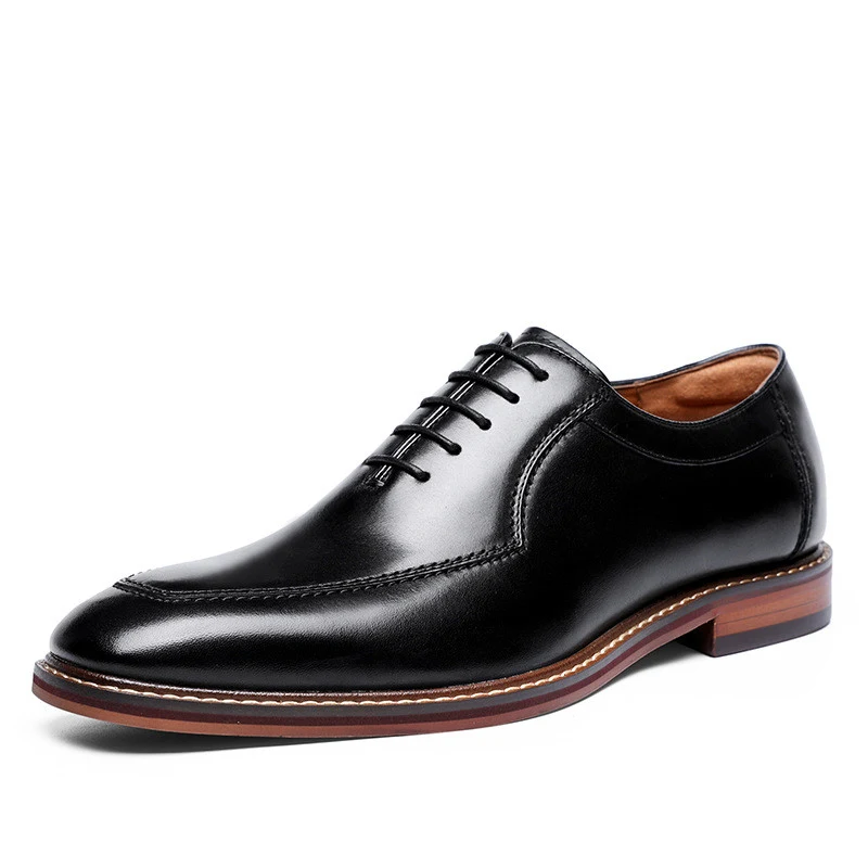 Sponge Leather Gentleman Men's Shoes. Comfortable and stylish shoes for the modern man. Experience the softness of leath — photo 1