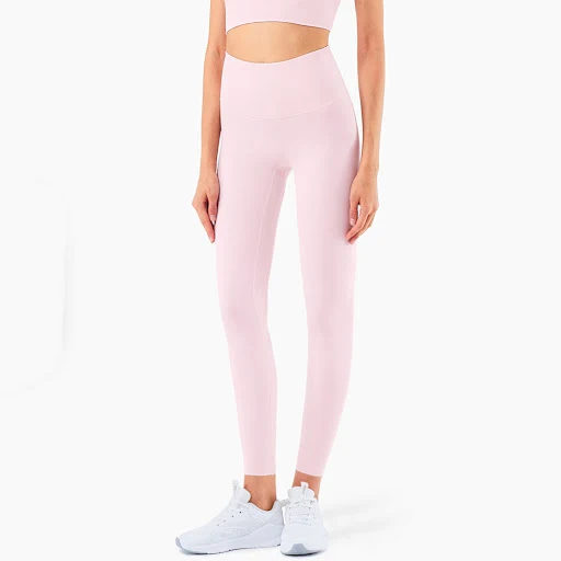 Title 5, Tight-fitting high-waisted peach hip fitness pa...