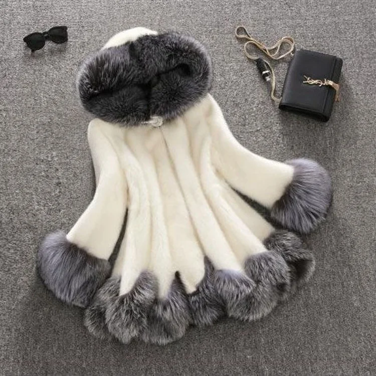 Luxurious faux fur mink coat. Experience warmth and elegance this winter. Enjoy cruelty-free fashion without sacrificing — photo 4
