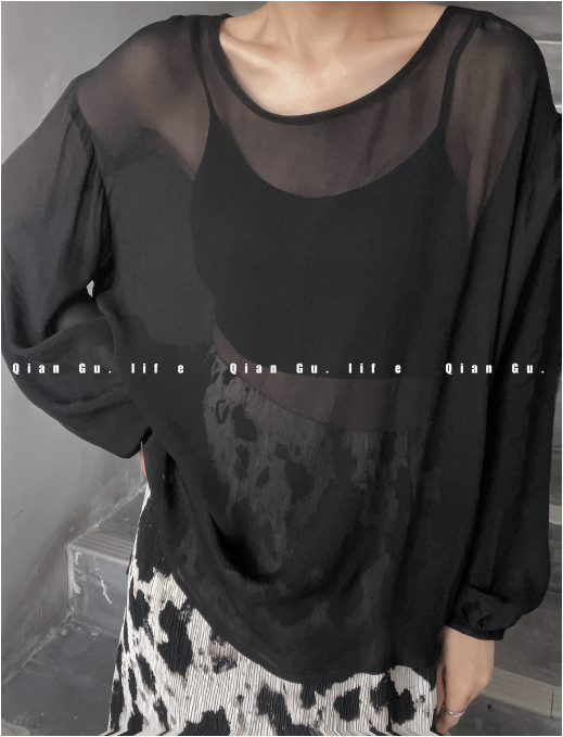 Women's elegant chiffon top – lightweight, flowy, and perfect for any occasion. Dress it up or down, ideal for work or a — photo 1