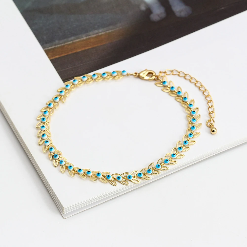 Nova pulseira geométrica feminina com olho azul. Adicione estilo e proteção ao seu visual com este acessório único e moderno. — foto 2