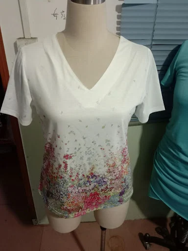 Title 5, Moda Feminina Solta Gola V Slim Estampa Mangas ...
