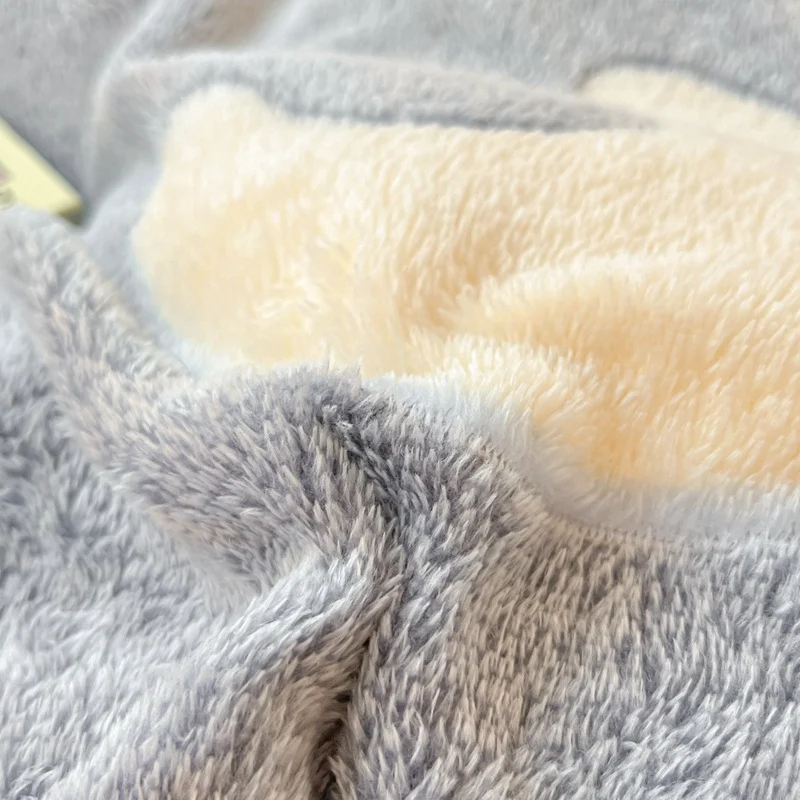 Title 2, Conjunto de quatro peças de fleece espesso de i...
