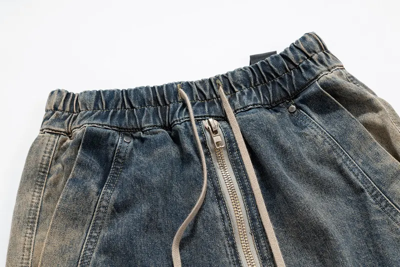 Rechte, losse jeans met wijde pijpen, gewassen en verloopkleur, High Street Hip Hop stijl, voor een relaxte en trendy look. — foto 9
