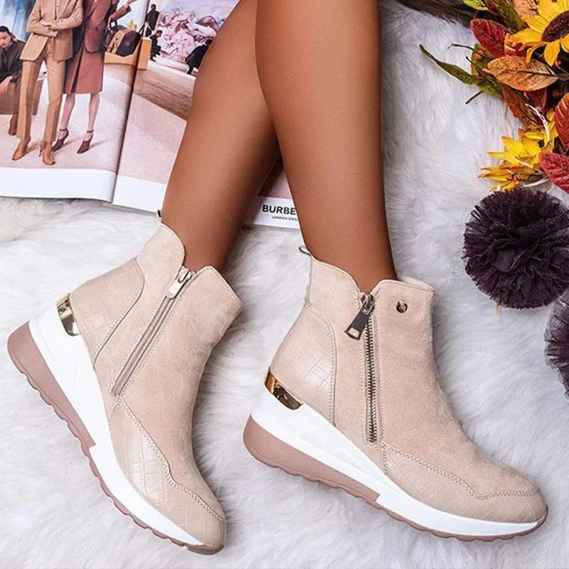 Slope-Heel Schneestiefel mit dicker Sohle und Fleece-Futter. Warme, bequeme Damen Winterschuhe für optimalen Halt und Schutz. — foto 3