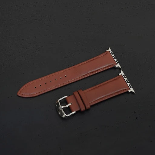 Title 10, Pulseira de couro liso para um ajuste seguro e ...