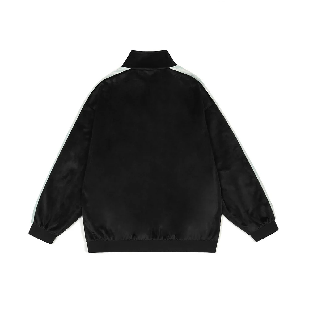 Terno casual masculino com bordado de amor, ideal para um visual descontraído e estiloso. Conforto e elegância para o dia a dia. — foto 6