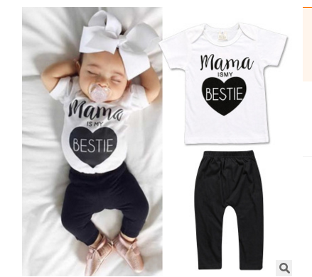 Baby Zomer Outfit Mama Is My BESTIE Top & Legging Set van 2. Comfortabele en schattige set voor warme zomerdagen. Ideaal voor baby's. — foto 4