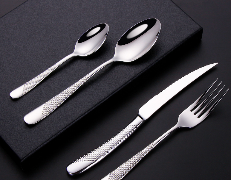 Jogo de talheres ocidentais de aço inoxidável para casa, elegante e durável, ideal para refeições diárias e eventos especiais, fácil de limpar. — foto 5
