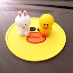 Cartoon Brown Bear Car Anti-slip Mat, Car Storage for Phone & More, Keeps Items Secure, Adorable Design, Protects Your C — photo 1