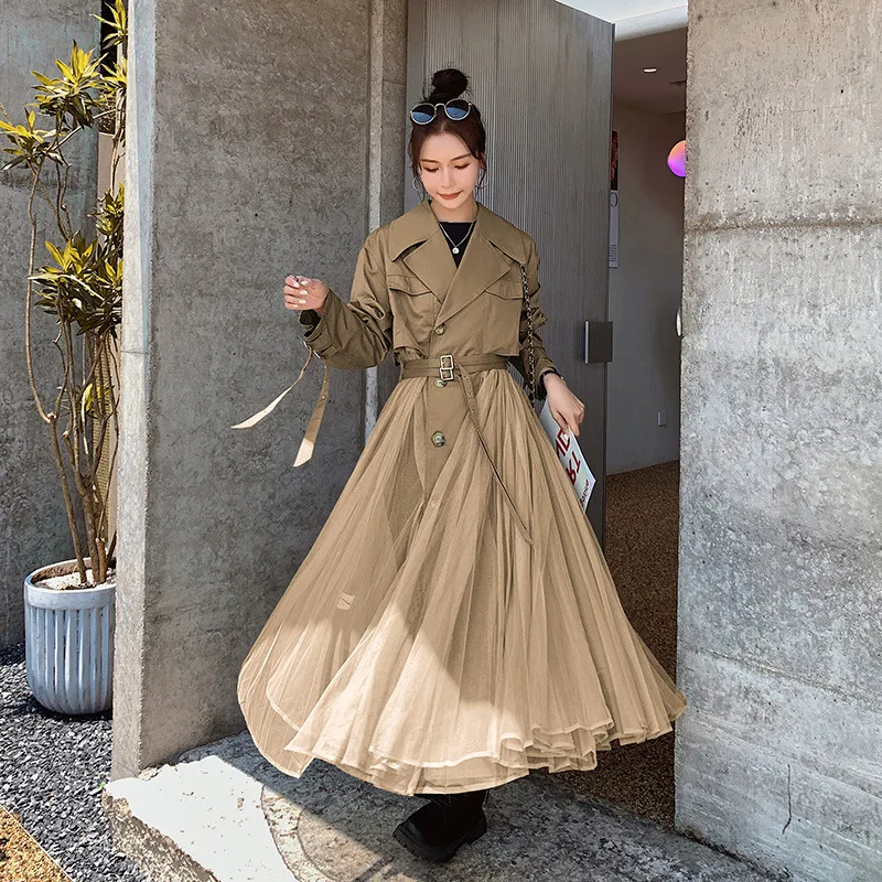 Giacca casual da donna con mesh e inserti, ampia e versatile, perfetta per un look elegante e comodo in ogni occasione. Un capo essenziale. — foto 5
