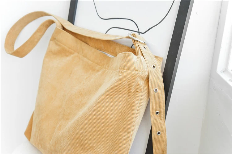 Title 17, Bolso de lona y pana resistente y elegante. Per...