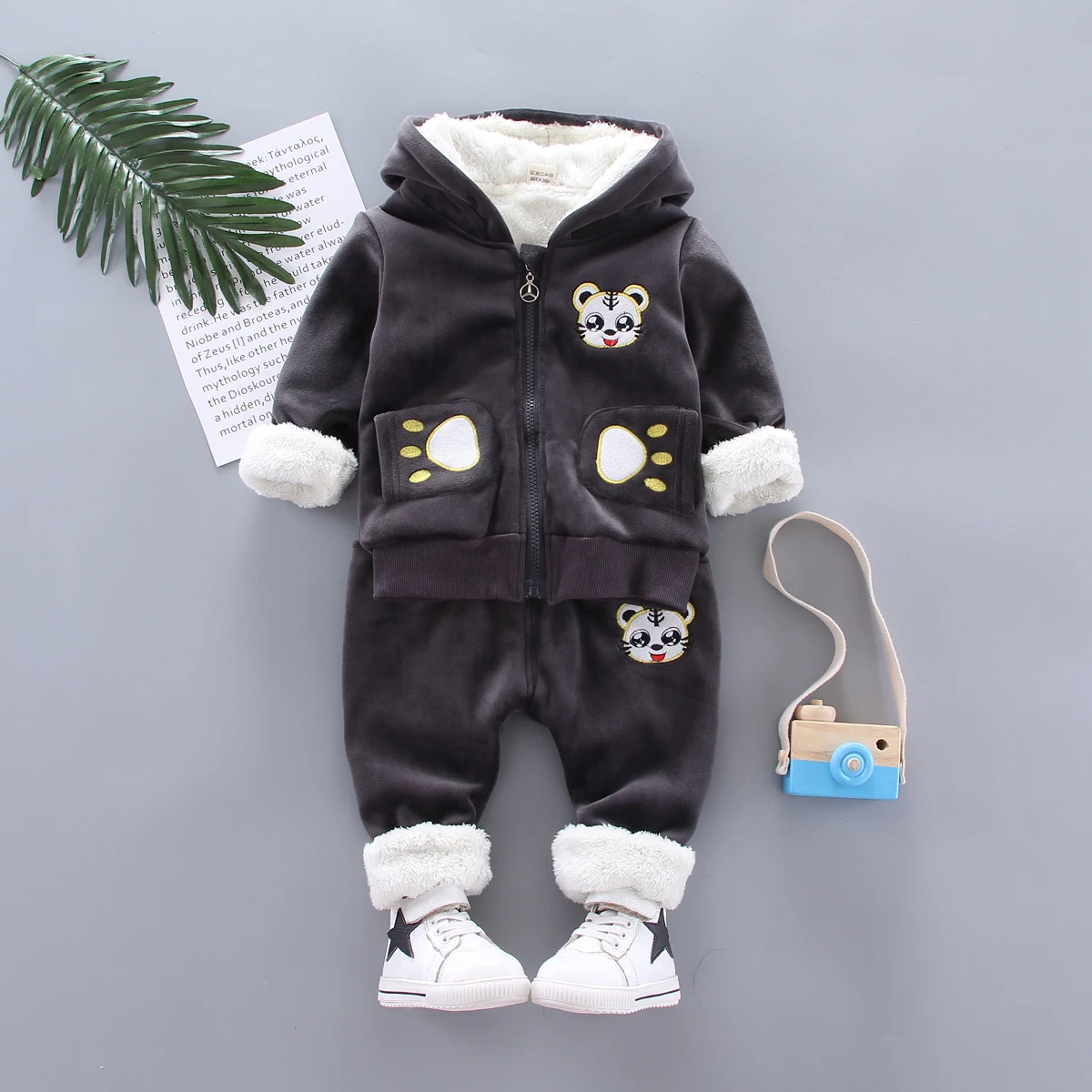 Title 11, Conjunto esportivo infantil Roupas esportivas p...