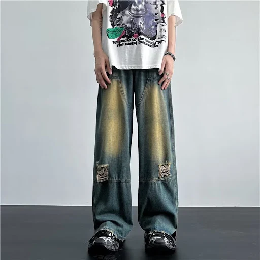 Title 8, Jeans retro z przetarciami w kolorze niebieskim...