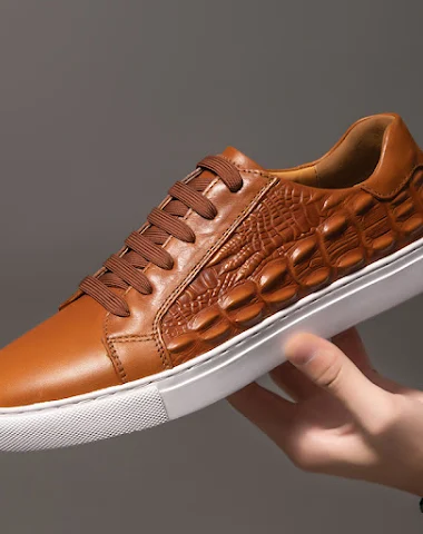 Men's Casual Trend Skate Shoes with Pattern, Low Trendy Footwear for Comfortable Everyday Wear and a Stylish Urban Look.