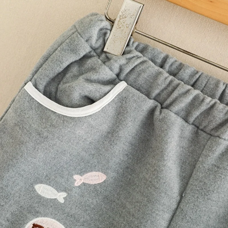 Title 1, Geborduurde lamscashmere wollen shorts met laar...