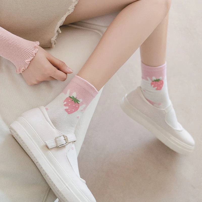Damesmode Mid Tube High Top Sokken, perfect voor comfort en stijl. Ervaar de warmte en de trendy look van deze sokken. Bestel nu! — foto 5