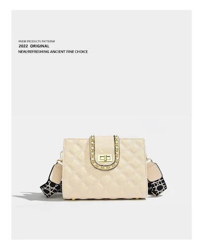 Title 3, Bolsa de ombro com corrente de diamantes em cor...