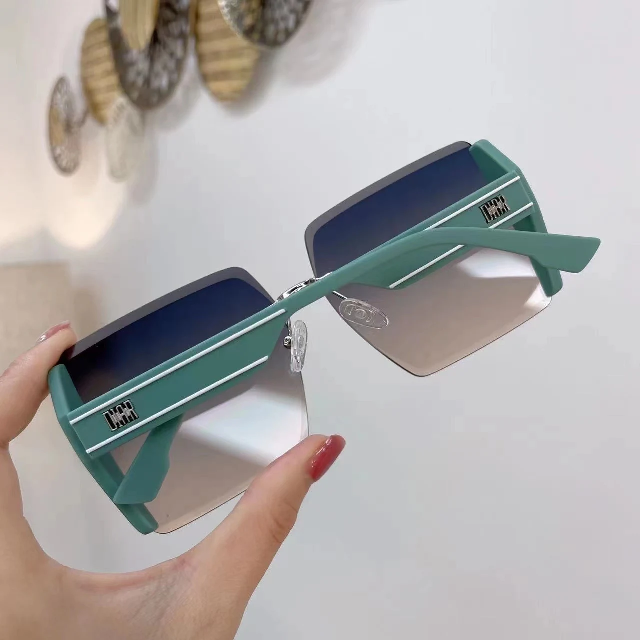 product image - 2