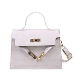 Bolsa Crossbody Kelly Fashion Bolsa de Ombro Portátil Carregue seus itens essenciais com estilo e praticidade, perfeita para o dia a dia. — foto 20