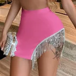 Kadınlar için tasarım moda taşlı püsküllü etek. Şık ve dikkat çekici, özel günler için ideal. Tarzınızı vurgular ve göz alıcı görünmenizi sağlar. — Fotoğraf 16