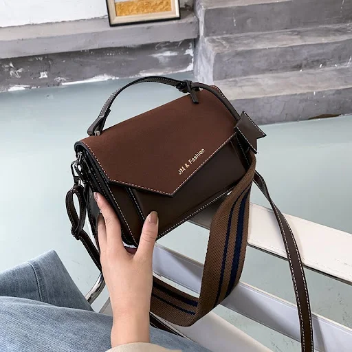 Title 5, Wide Shoulder Strap Small Square Bag Single Sho...
