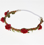 Tiara infantil com rosas tecidas, acessório floral encantador. Leve e delicada, ideal para ocasiões especiais e uso diário, um toque de beleza. — foto 2