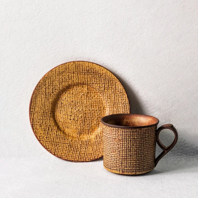 Taza de café y platillo de cerámica artesanal para la hora del té Juego de té de la tarde Disfruta de tu café con estilo. — foto 5