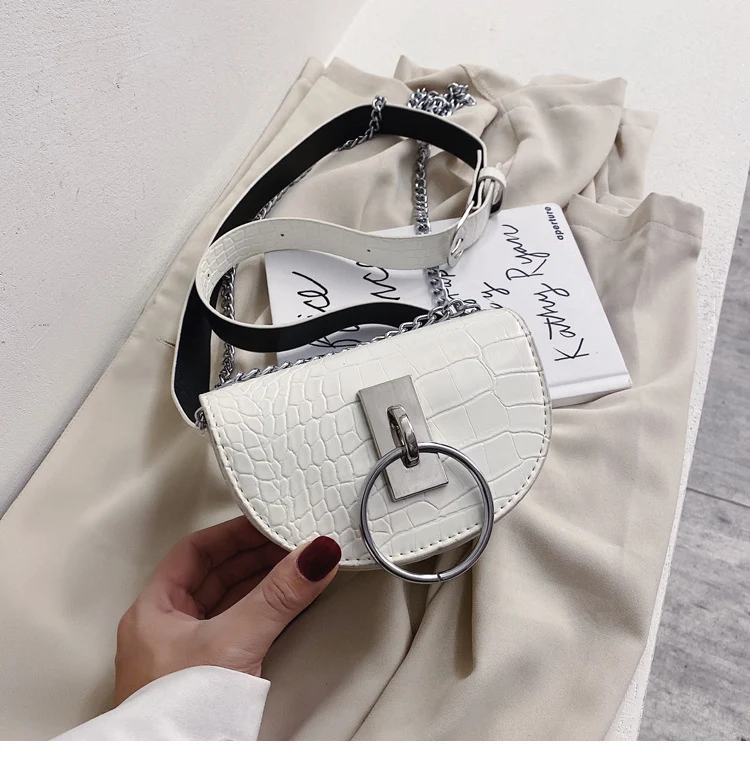 Title 14, Bolso de hombro con cadena elegante y versátil ...