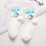 Calcetines casuales de algodón con leche de fresa y plátano en el tubo para mujer — foto 5